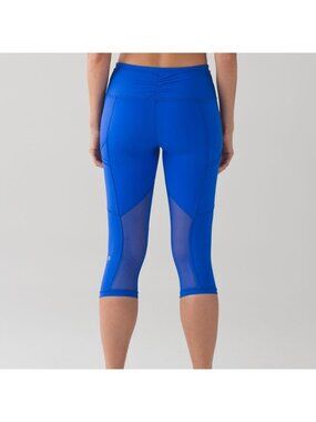 Lululemon Outrun 17" Crop Cerulean Blue